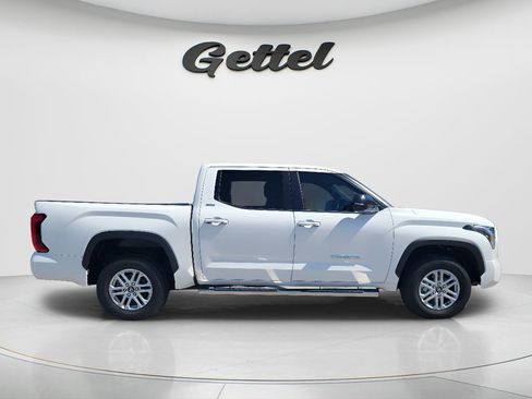 Used 2025 Toyota Tundra SR5 w/ SR5 Premium Package AWD/4WD image 4