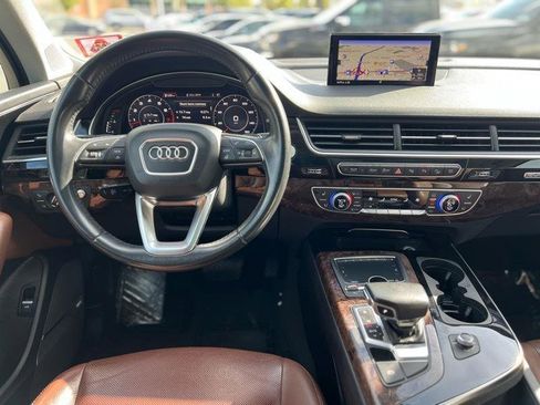 Used 2019 Audi Q7 3.0T Prestige AWD/4WD image 17