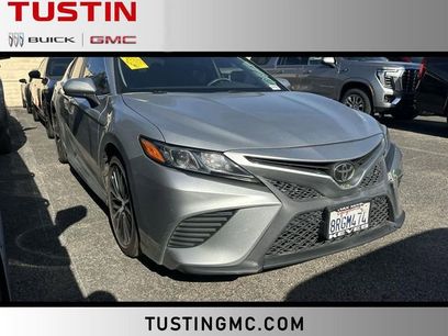 Used 2020 Toyota Camry SE w/ Carpet Mat Package