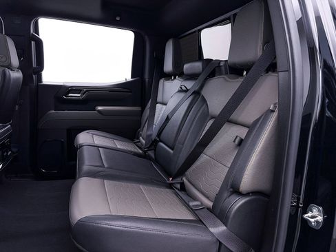 Used 2024 Chevrolet Silverado 1500 ZR2 w/ Technology Package image 42