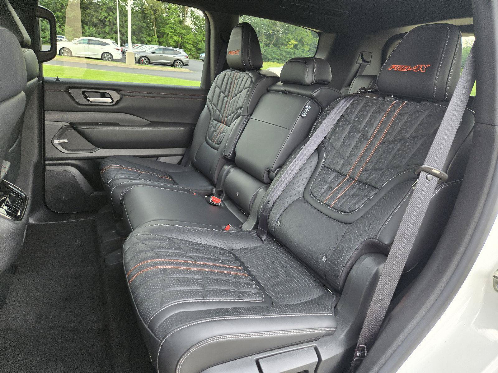Used 2025 Nissan Armada PRO-4X AWD/4WD image 27