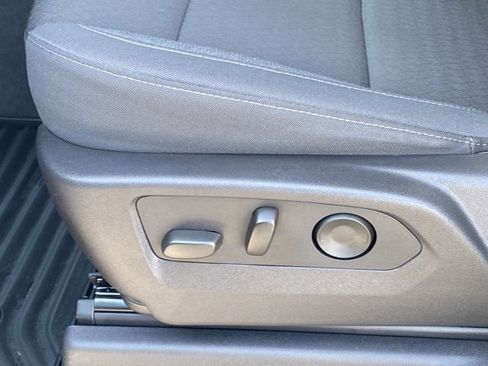 Used 2024 Chevrolet Silverado 1500 Custom Trail Boss w/ LPO, Dark Essentials Package image 31