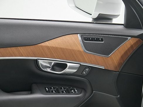 Certified 2023 Volvo XC90 B6 Core w/ Protection Package Premier AWD/4WD image 11
