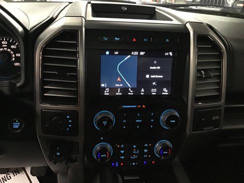 Used 2018 Ford F150 Platinum w/ Equipment Group 701A Luxury image 16