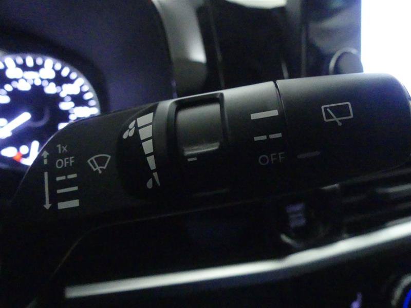 Used 2025 Nissan Pathfinder SL AWD/4WD image 20