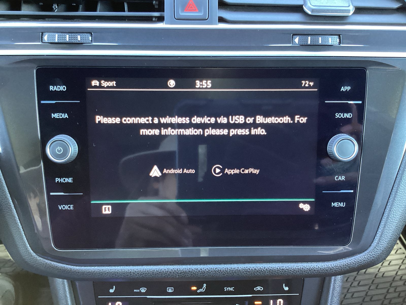 Used 2024 Volkswagen Tiguan SE R-Line AWD/4WD image 22