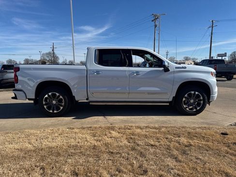New 2026 Chevrolet Silverado 1500 High Country w/ Technology Package AWD/4WD image 7