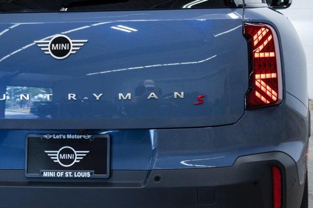 Certified 2026 MINI Cooper Countryman S w/ Comfort Package Max AWD/4WD image 9