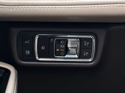 Used 2022 Lincoln Aviator Grand Touring w/ Equipment Group 301A AWD/4WD image 28