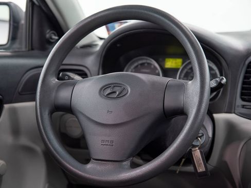 Used 2009 Hyundai Accent GLS w/ Popular Equipment Pkg 5 FWD image 19