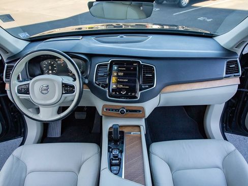 Used 2021 Volvo XC90 T8 Inscription Expression w/ Protection Package Premier AWD/4WD image 26