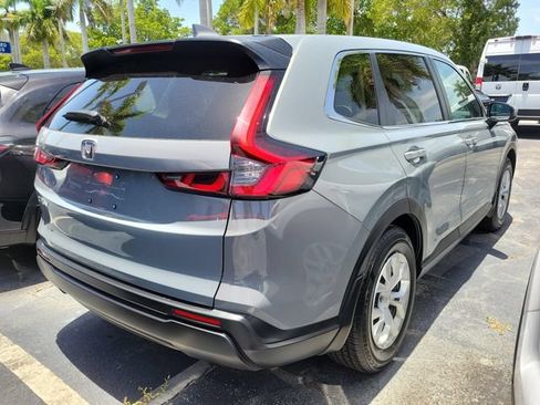 Used 2025 Honda CR-V LX image 3