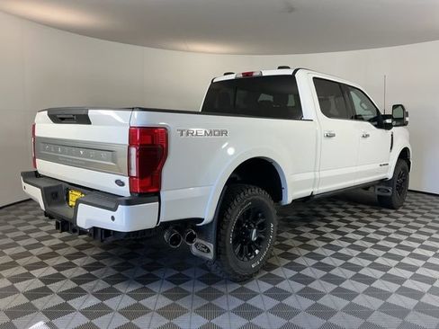 Certified 2022 Ford F350 Platinum w/ Tremor Off-Road Package AWD/4WD image 4