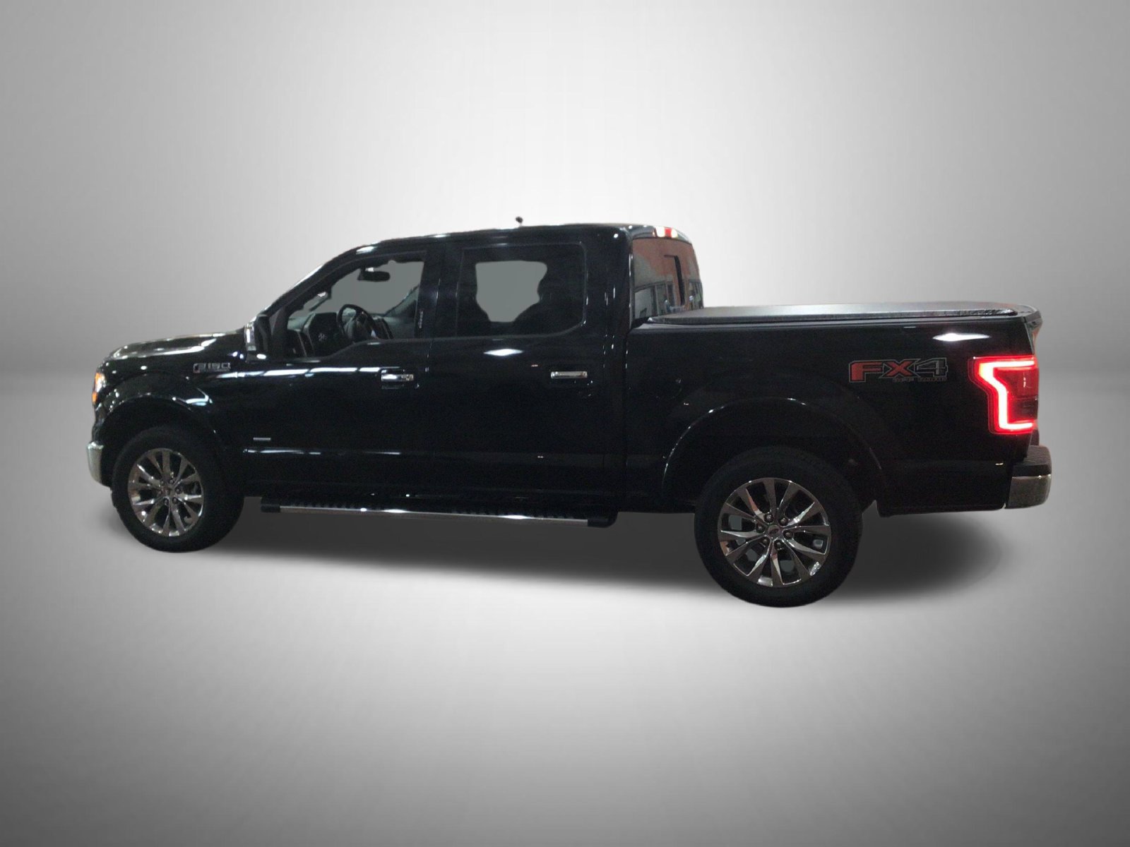 Used 2017 Ford F150 Lariat AWD/4WD image 4