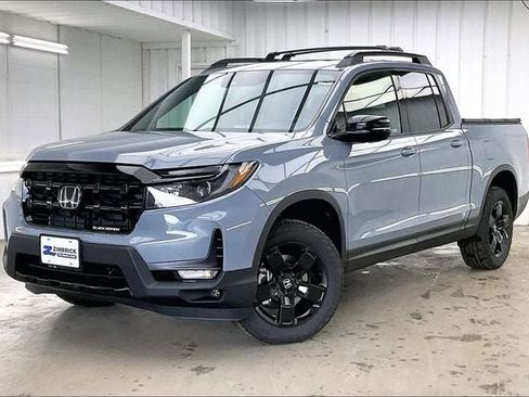 New 2026 Honda Ridgeline Black Edition image 2