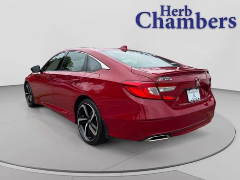 Used 2018 Honda Accord Sport image 3