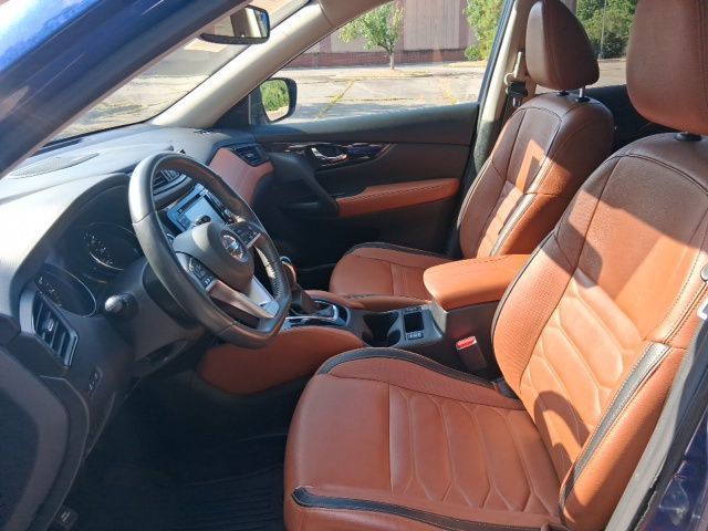 Used 2017 Nissan Rogue SL w/ SL Premium Package AWD/4WD image 13