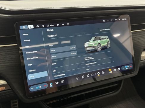 Used 2024 Rivian R1S Adventure AWD/4WD image 23