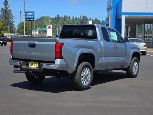New 2025 Toyota Tacoma SR5 image 7