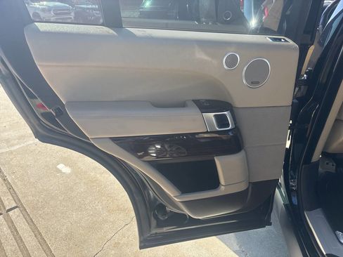 Used 2017 Land Rover Range Rover HSE image 63