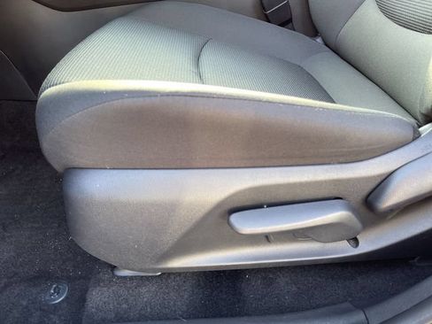 Used 2024 Toyota RAV4 LE AWD/4WD image 13