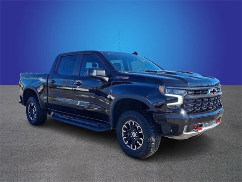 Used 2024 Chevrolet Silverado 1500 ZR2 image 3