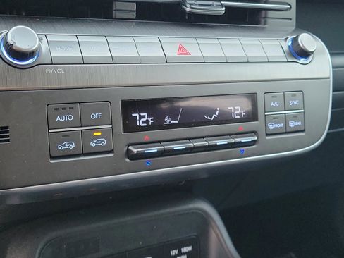 Used 2024 Hyundai Kona SEL image 27