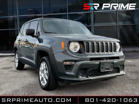 Used 2023 Jeep Renegade Latitude image 4