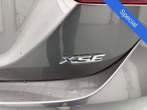 Used 2024 Toyota Camry XSE FWD image 11