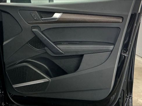 Certified 2025 Audi Q5 2.0T Premium Plus w/ Premium Plus Package image 26