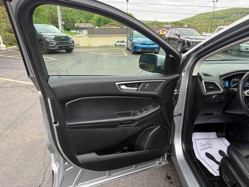 Used 2022 Ford Edge SEL w/ Convenience Package AWD/4WD image 8