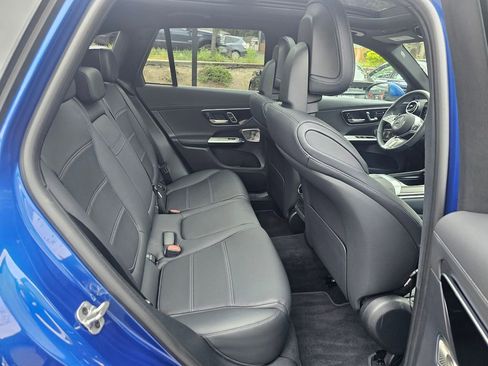 Used 2024 Mercedes-Benz GLC 300 4MATIC image 26