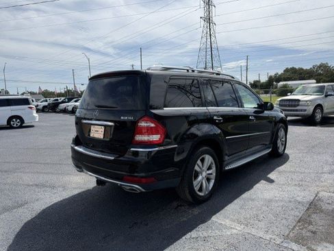 Used 2010 Mercedes-Benz GL 320 BlueTEC 4MATIC image 5