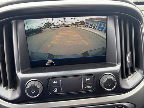 Used 2022 Chevrolet Colorado LT w/ Fleet Safety Package image 21