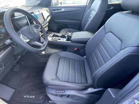 New 2026 Volkswagen Atlas Cross Sport SEL AWD/4WD image 18
