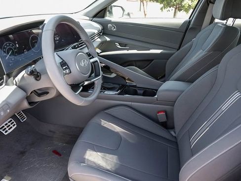 New 2025 Hyundai Elantra SEL image 22