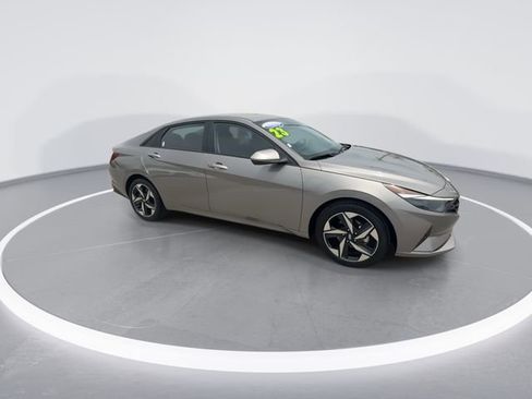 Certified 2023 Hyundai Elantra SEL w/ Convenience Package FWD image 2