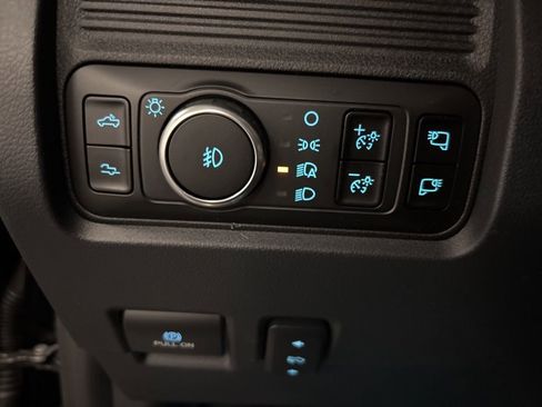 New 2026 Ford F250 Platinum image 27