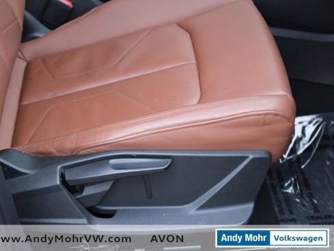 Used 2020 Audi Q3 2.0T Premium w/ Convenience Package image 24