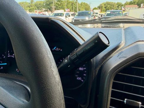 Used 2019 Ford F250 XL w/ Power Equipment Group AWD/4WD image 19