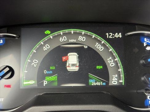 Used 2025 Toyota RAV4 XLE image 16