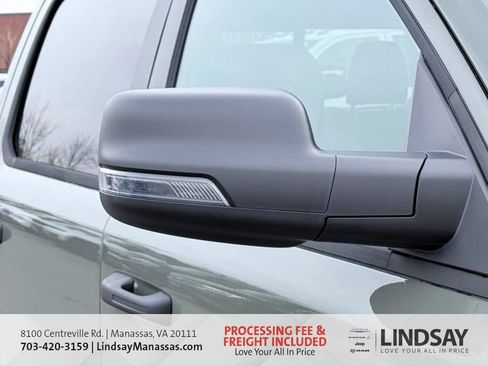 New 2026 RAM 1500 4x4 Crew Cab image 8
