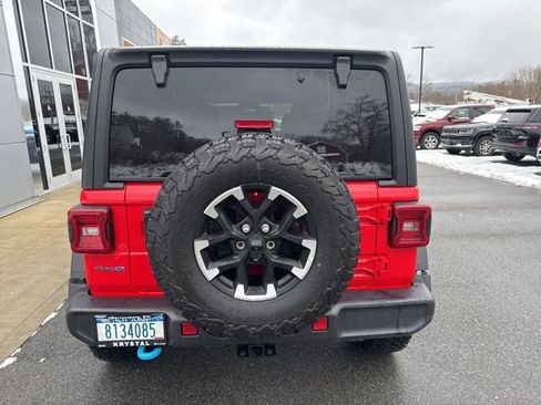 Used 2025 Jeep Wrangler Unlimited Rubicon 4xe w/ Convenience Group image 5