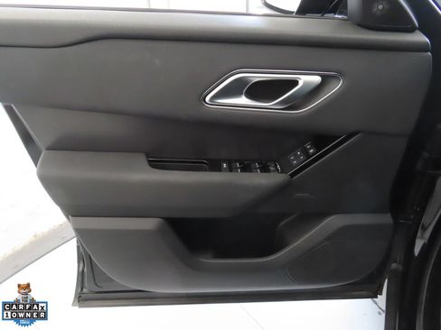 Used 2025 Land Rover Range Rover Velar Dynamic SE AWD/4WD image 10