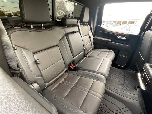 Used 2024 Chevrolet Silverado 1500 High Country w/ High Country Premium Package image 28