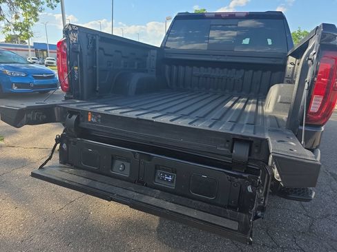 Used 2024 GMC Sierra 1500 Denali Ultimate AWD/4WD image 19