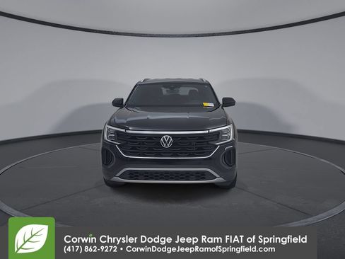 Used 2026 Volkswagen Atlas Cross Sport SE AWD/4WD image 5
