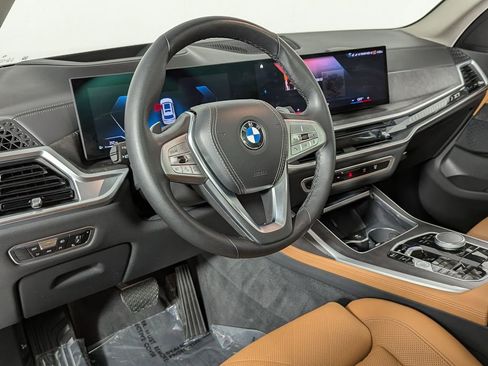 Certified 2023 BMW X7 xDrive40i AWD/4WD image 18