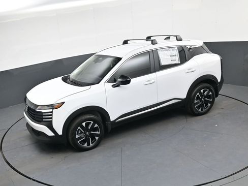 New 2026 Nissan Kicks SV w/ Cold Weather Package AWD/4WD image 31