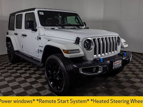 Used 2023 Jeep Wrangler Unlimited Sahara w/ Cold Weather Group AWD/4WD image 14
